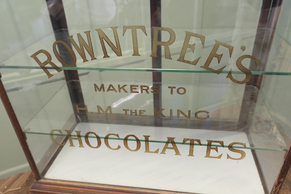 Rowntree’s Sweet Shop Counter Top Display Cabinet View V