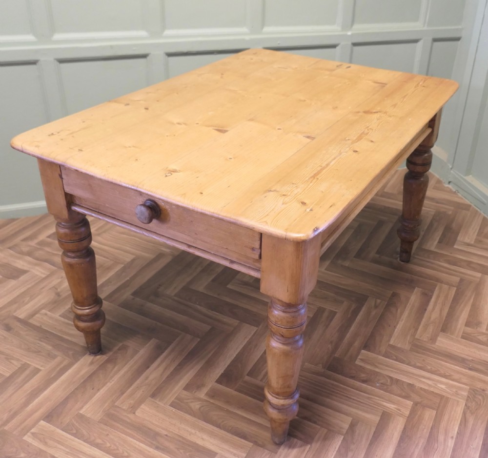 Victorian Pine Farmhouse Kitchen Table