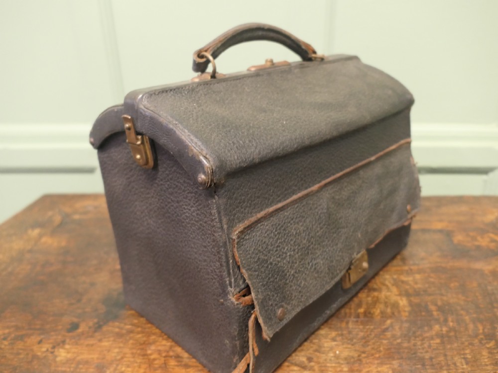 Traveling Dentist Gladstone Bag