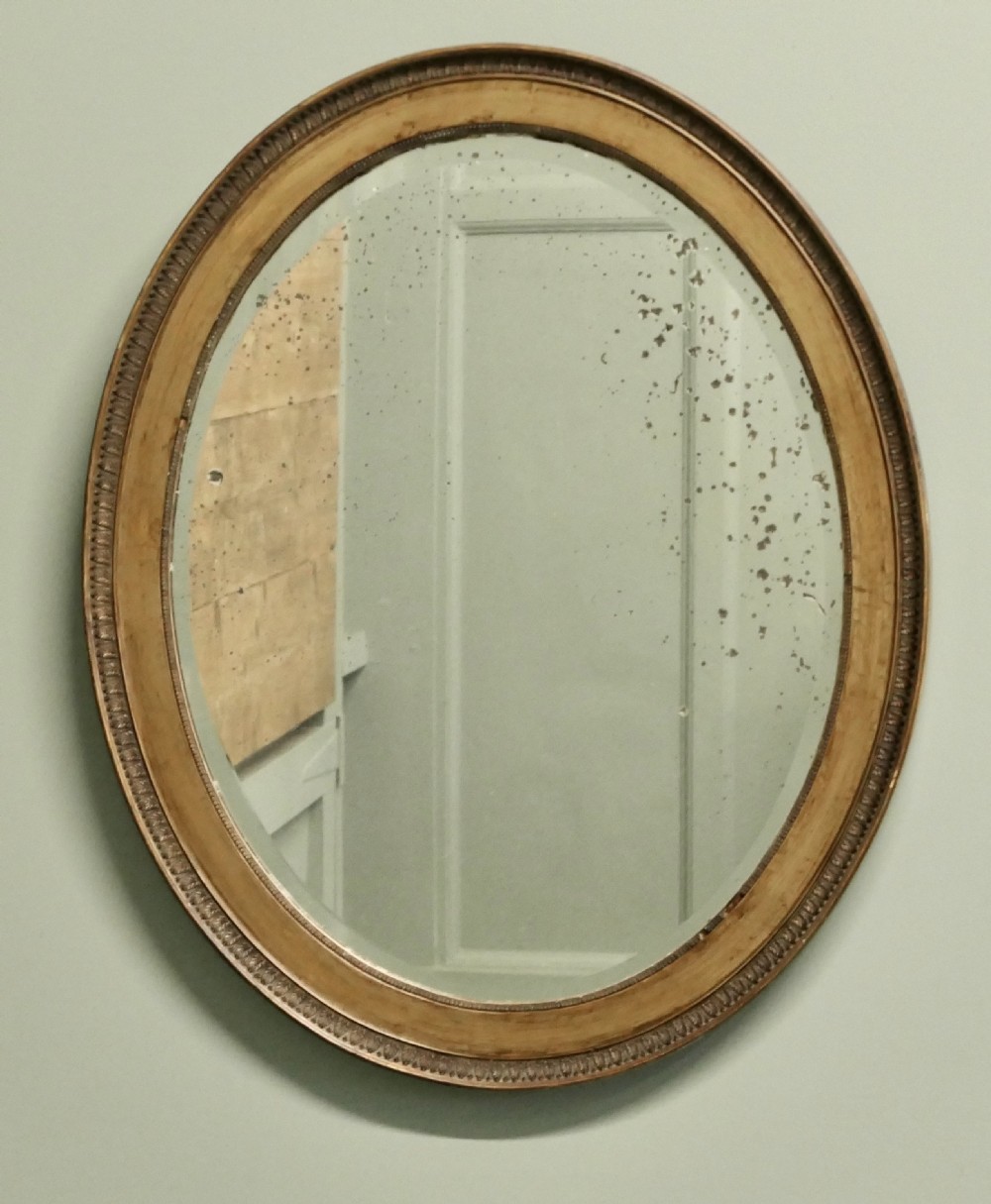Superb Decorative Large Oval Gilt Wall Mirror