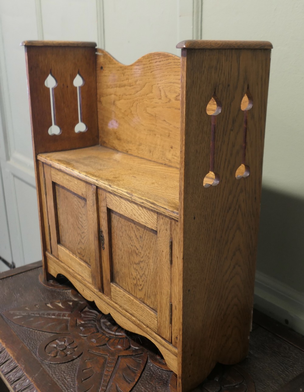 Beautifully Designed Arts and Crafts Wall Cabinet