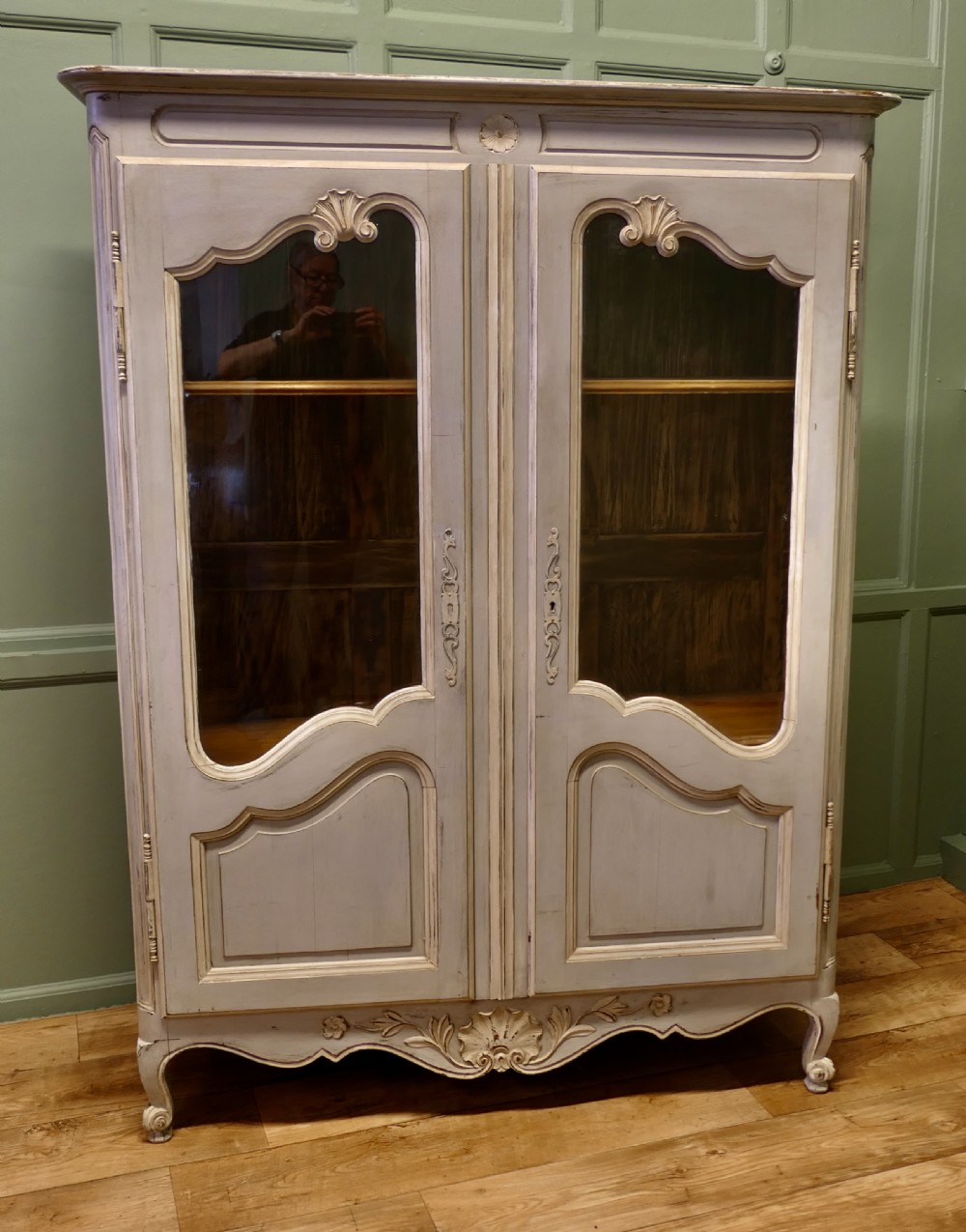 Antique Rococo Shabby Painted Double Door Vitrine/ Bookcase 