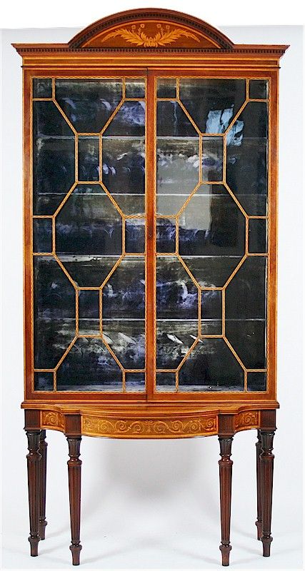 Fine Quality Late 19c Inlaid Mahogany Display Cabinet on Stand.
