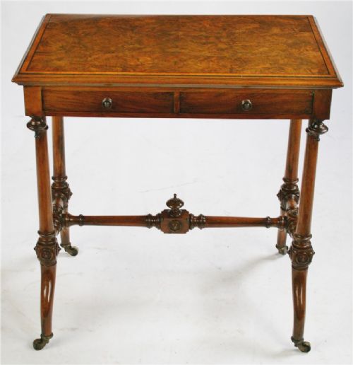 Victorian Figured Walnut Occasional Centre Table Having 4 Mahogany Lined Drawers.