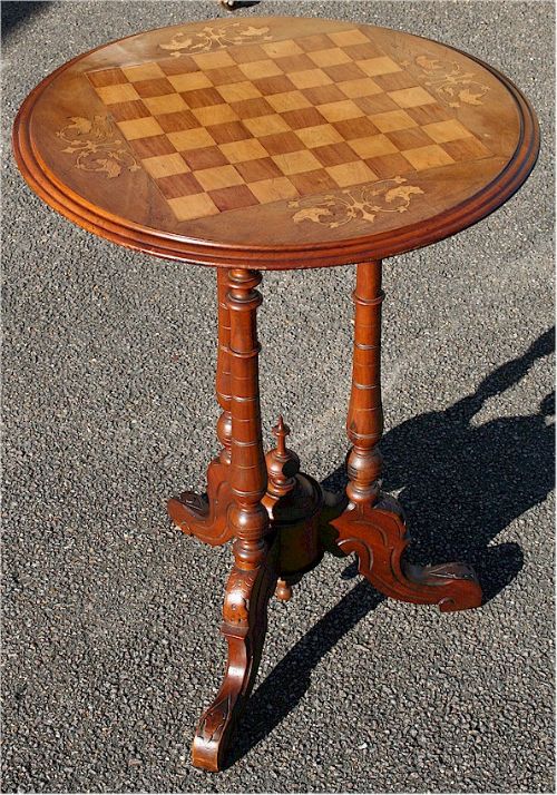 Victorian Inlaid Walnut Chequer Top Circular Table.