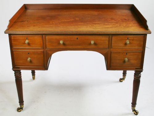 Fine Quality Regency Mahogany Kneehole Side Table