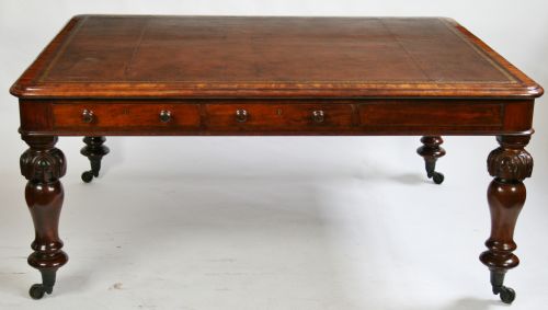 William 1v Mahogany Large 5 Drawer Writing Table.