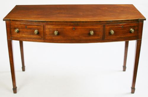 George 111 Mahogany 3 Drawer Bow Front Serving Table.