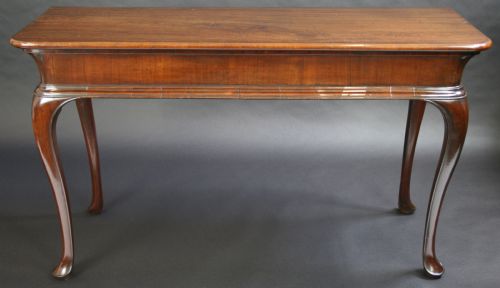 George 11 Mahogany Serving Side Table on Cabriole Legs.