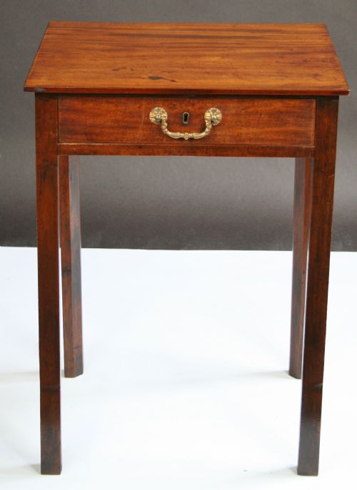 George 111 Mahogany Single Drawer Lamp Table.