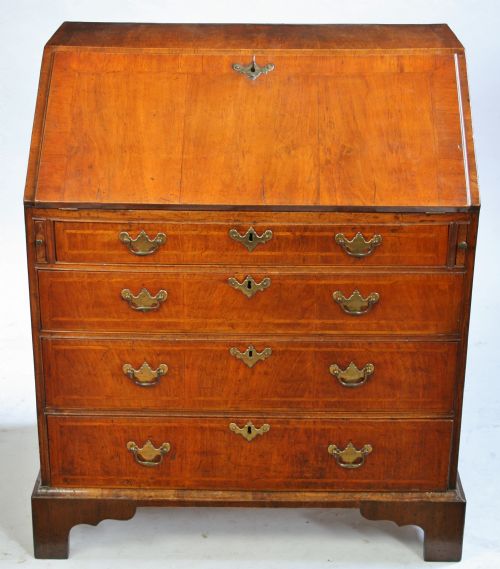 18c Figured Walnut Herringbone Inlaid 4 Drawer Bureau.