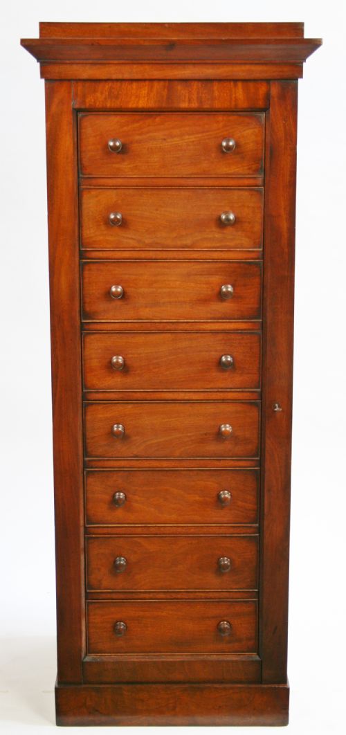 Victorian Mahogany 8 Drawer Wellington Chest.
