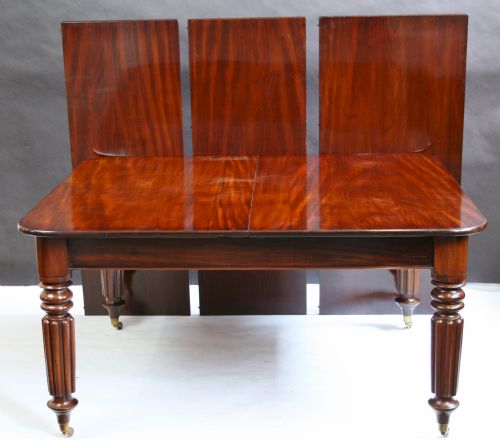William 1v Mahogany 3 Original Leaf Extending Dining Table.