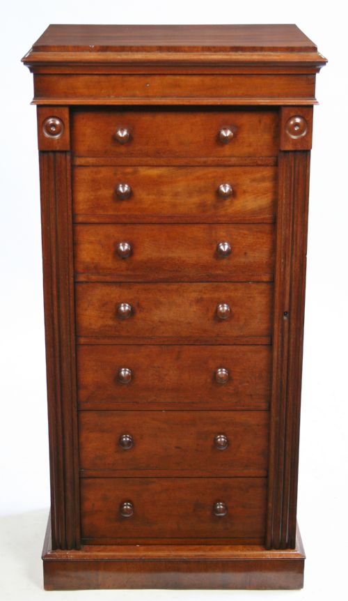 Victorian Mahogany 7 Drawer Wellington Chest