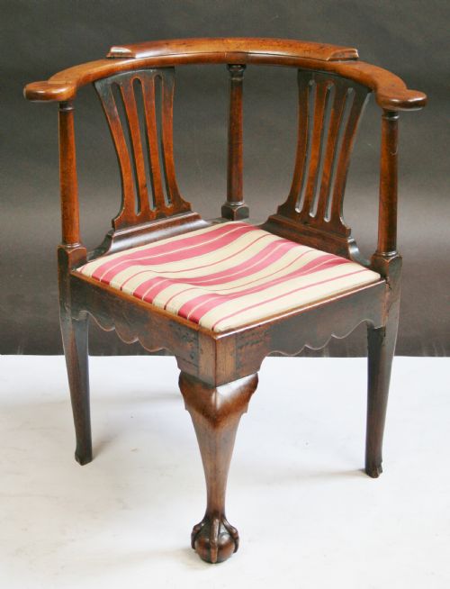 George 11 Mahogany Corner Armchair