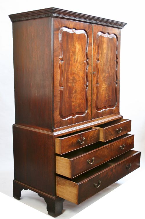 fig 2. George III Mahogany Linen Press by Henry Kettle