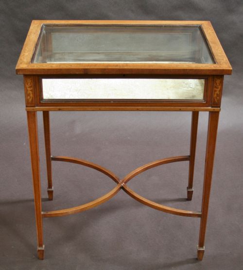 Edwardian Mahogany Inlaid Bijouterie Table