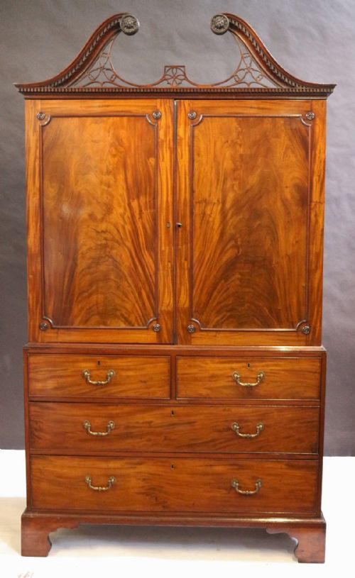 Fine George 111 'Chippendale Style' Linen Press with Swanneck Cornice