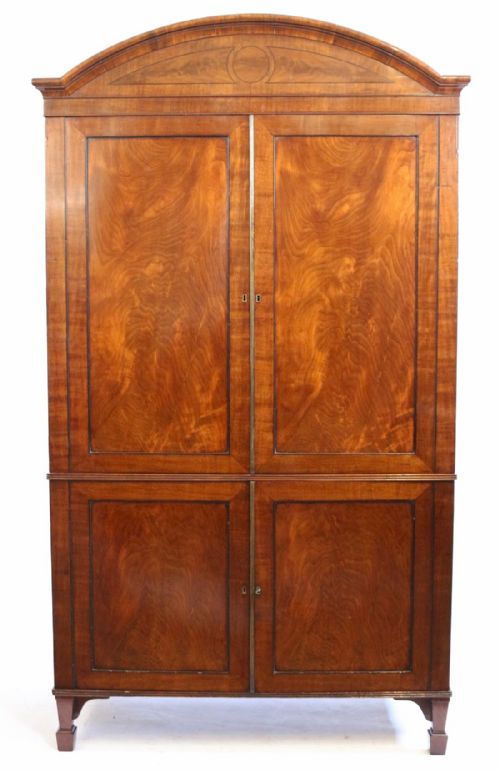 George 111 Mahogany Cupboard Base Linen Press