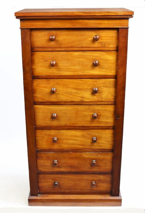 Victorian Mahogany 7 Drawer Wellington Chest
