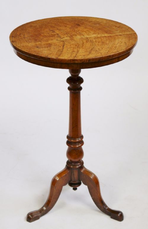 Victorian Maple Circular Pedestal Lamp Table