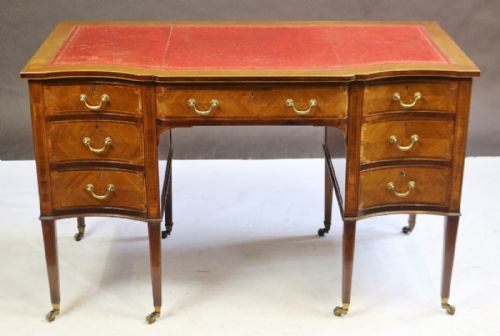 Edwardian Mahogany Inlaid 7 Drawer Kneehole Desk