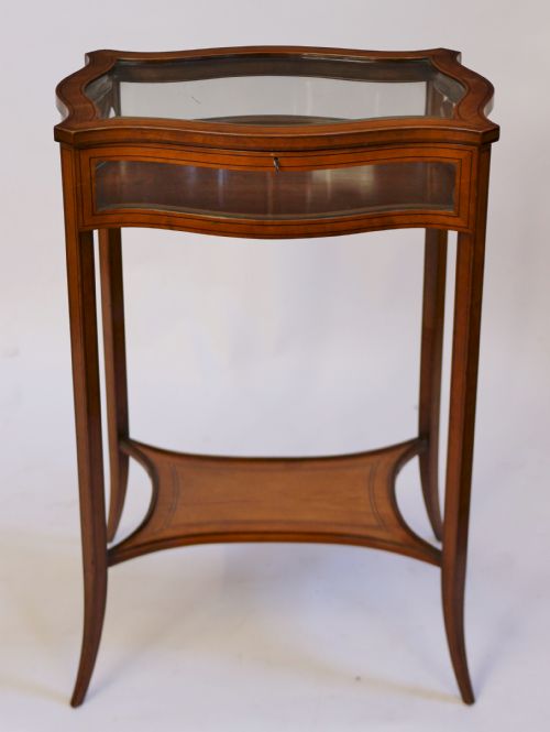 Edwardian Satinwood Shaped Bijouterie Display Table
