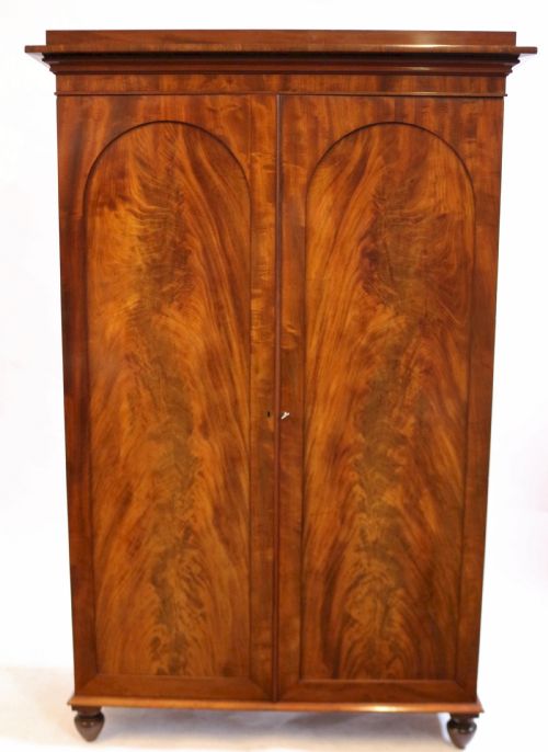 George 1v Flared Mahogany 2 Door Wardrobe