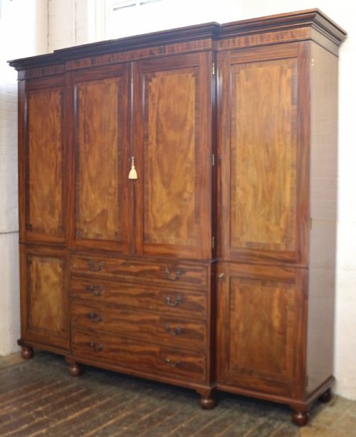 19c Mahogany Large 4 Door Breakfront Wardrobe