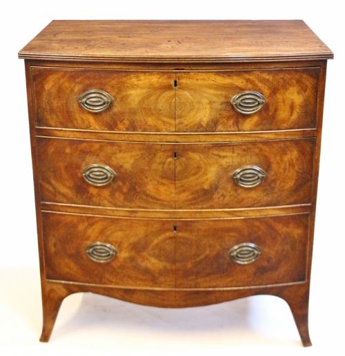 Fine George 111 Mahogany Small 3 Drawer Bow Chest