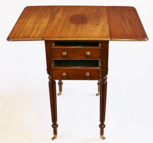 WILLIAM 1V MAHOGANY SMALL DROP LEAF TABLE - ADDITIONAL PHOTO 1