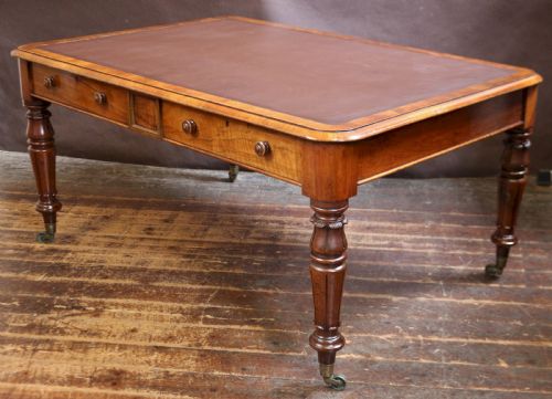 EARLY VICTORIAN FIGURED WALNUT 4 DRAWER PARTNERS WRITING TABLE - ADDITIONAL PHOTO 2