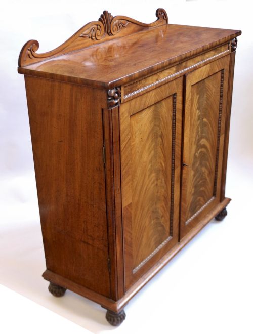 WILLIAM 1V FLARED MAHOGANY 2 DOOR SIDE CUPBOARD - ADDITIONAL PHOTO 2
