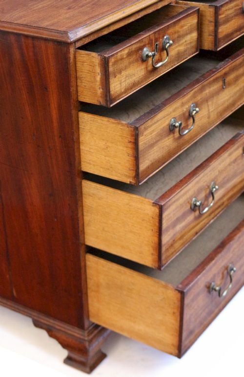 GEORGE111 SMALL MAHOGANY 5 DRAWER CHEST ON OG FEET - ADDITIONAL PHOTO 5