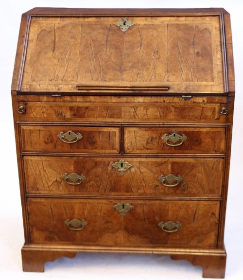 George 11 Figured Walnut Small 4 Drawer Bureau