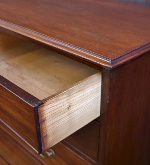 GEORGE 111 MAHOGANY CHEST OF 6 DRAWERS - ADDITIONAL PHOTO 5