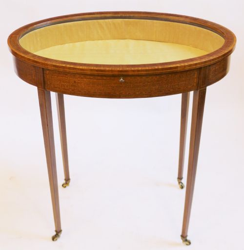Edwardian Inlaid Feather Mahogany Oval Bijouterie Table