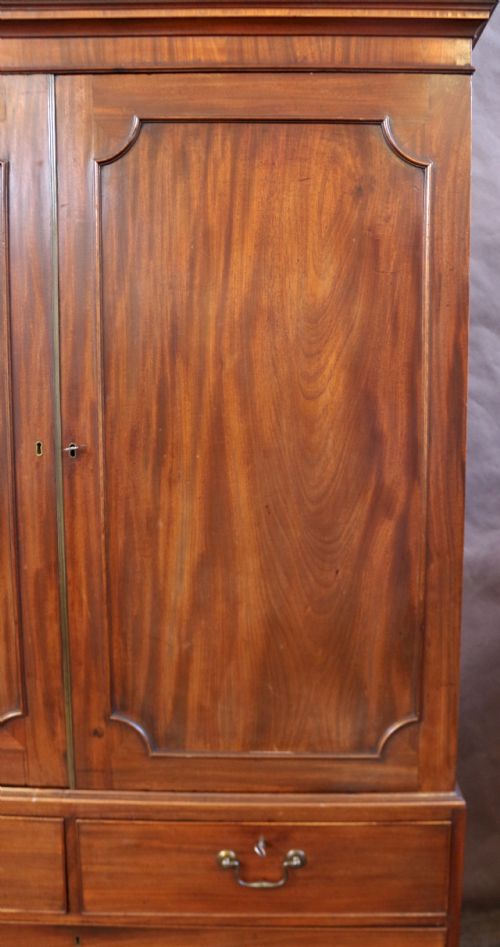 GEORGE 111 MAHOGANY LINEN PRESS WITH SLIDING TRAYS - ADDITIONAL PHOTO 7