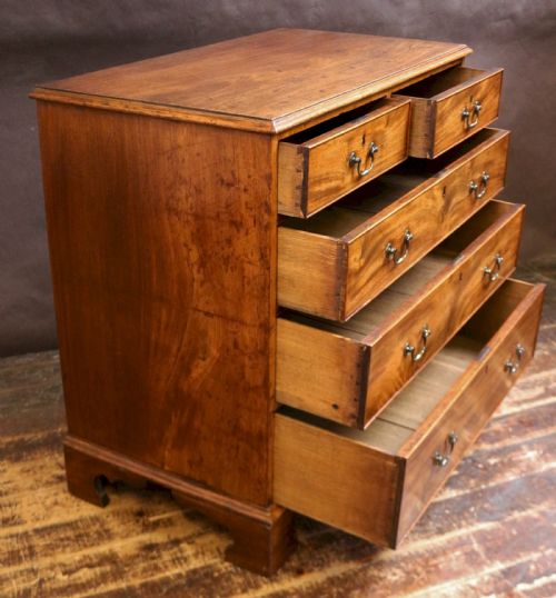 GEORGE 111 MAHOGANY 5 DRAWER CHEST - ADDITIONAL PHOTO 1