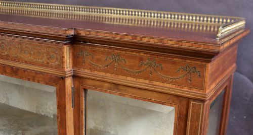 FINE QUALITY SINGLE DOOR MAHOGANY SATINWOOD INLAID DISPLAY CABINET - ADDITIONAL PHOTO 7