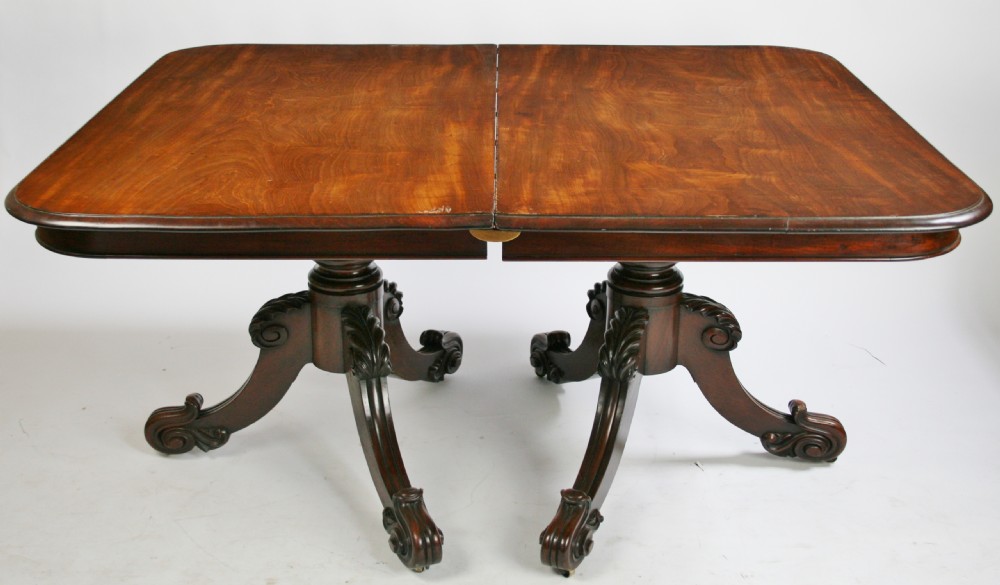 William 1V Mahogany 2 Pillar Dining Table with Extra Leaf.
