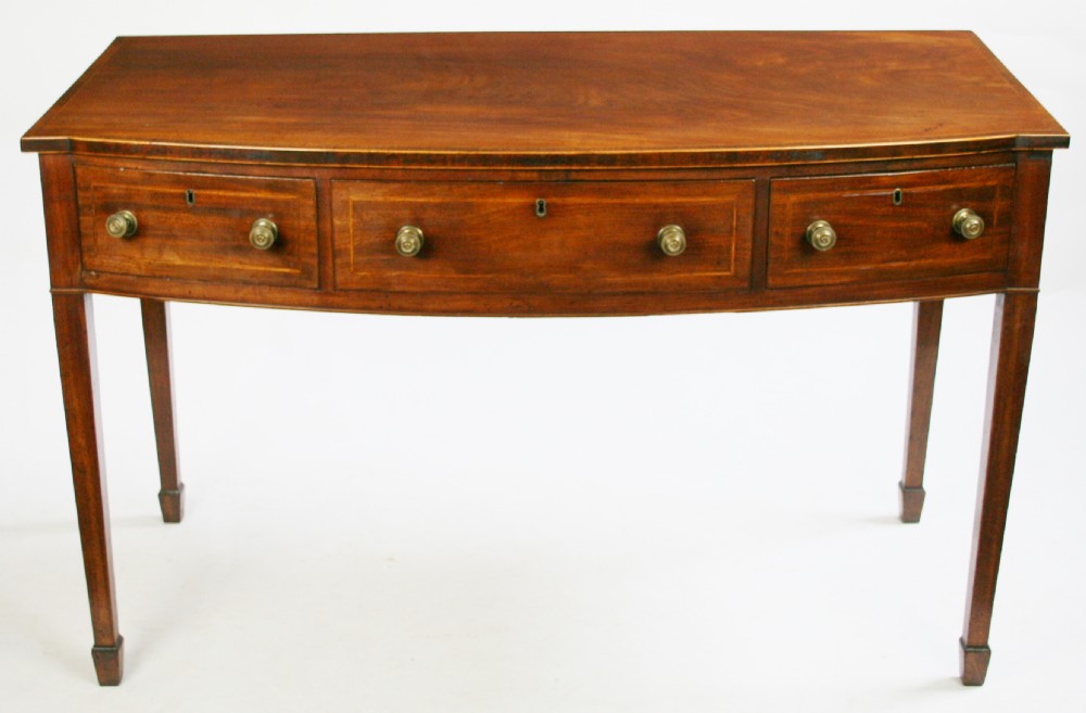 George 111 Mahogany 3 Drawer Bow Front Serving Table.