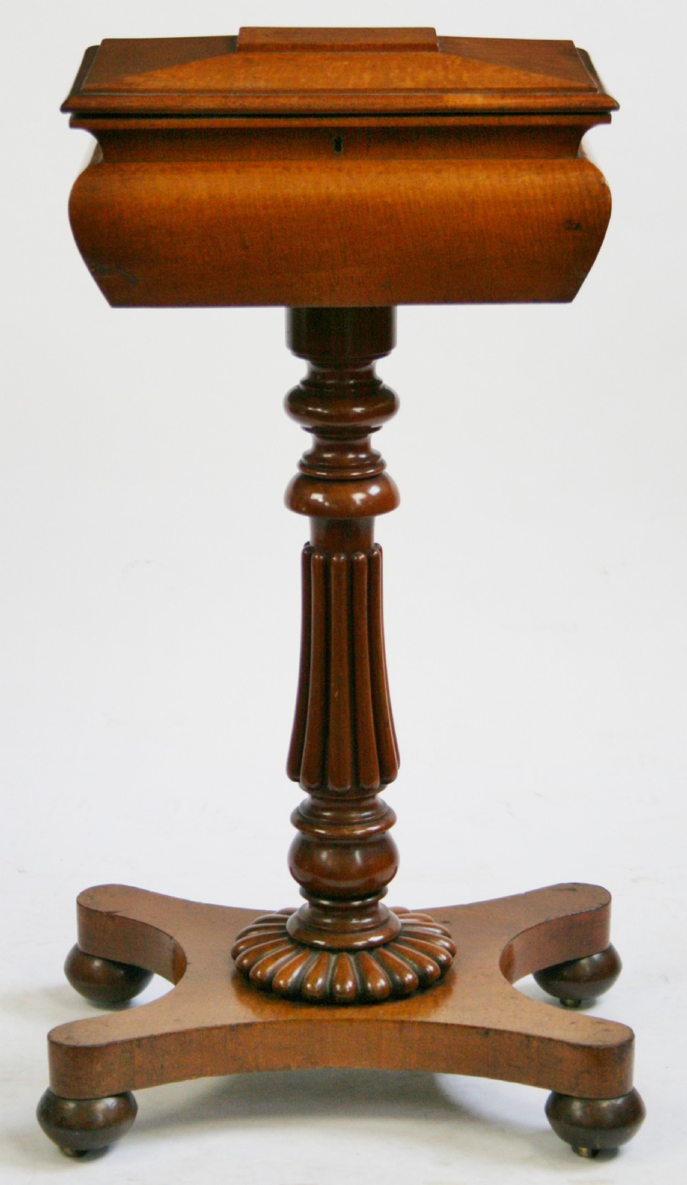 William 1V 'Fiddle Back' Mahogany Pedestal Teapoy.
