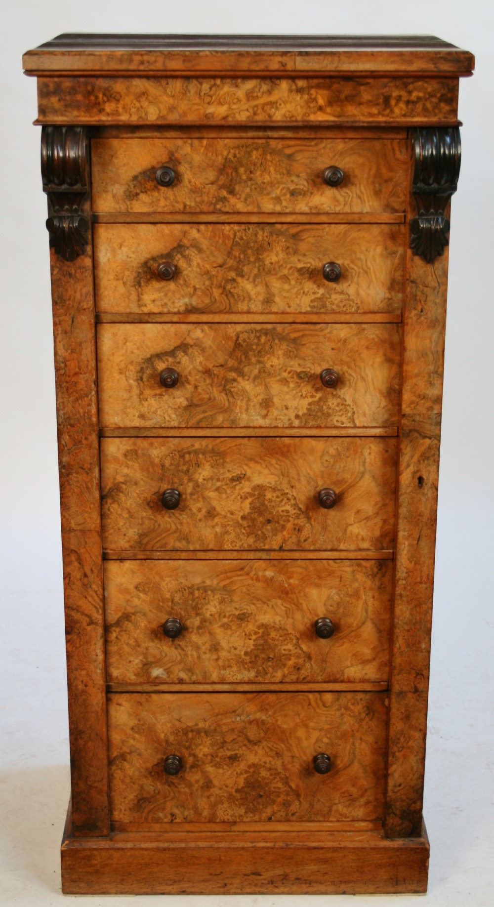 Victorian Figured Walnut 6 Drawer Wellington Chest.