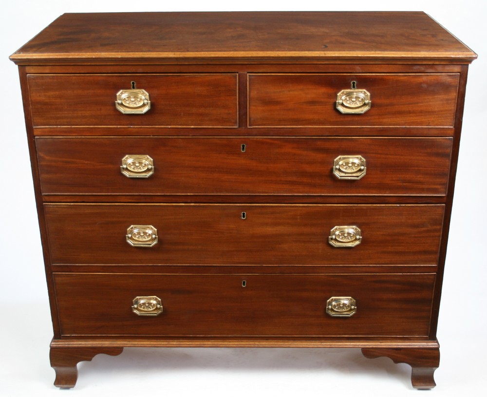 George 111 Mahogany Chest of 2 Short & 3 Long Cedar Lined Drawers.