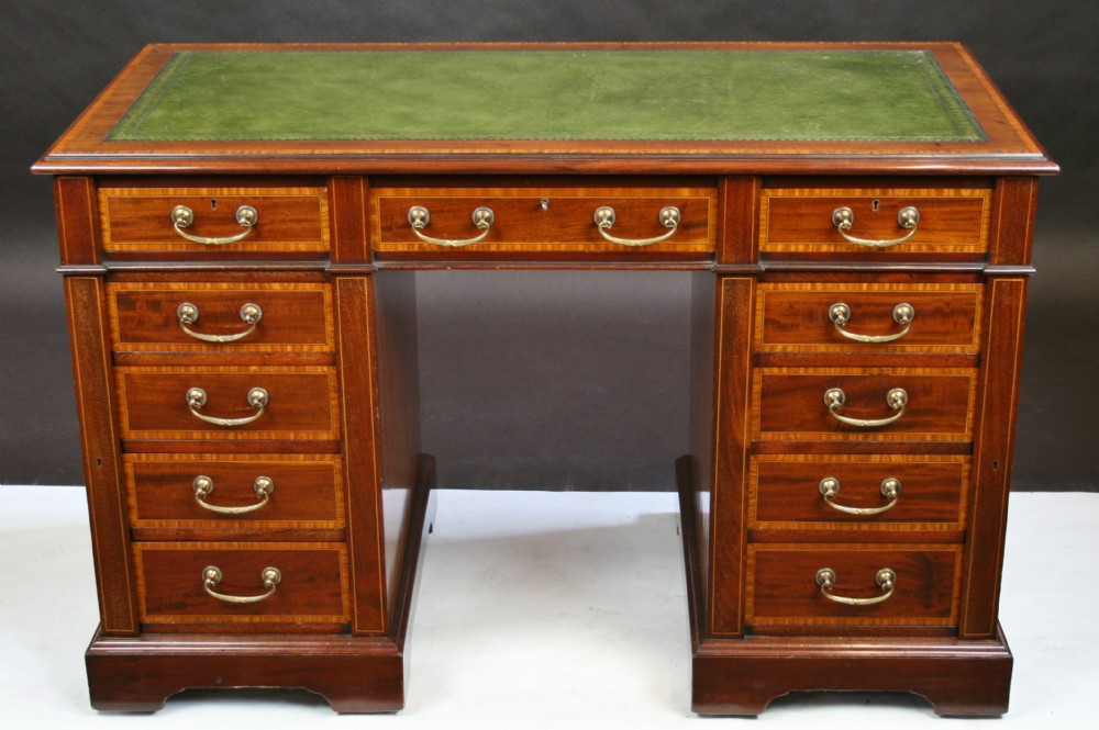 Late 19C Mahogany Satinwood Banded 3 Part 9 Drawer Kneehole Desk