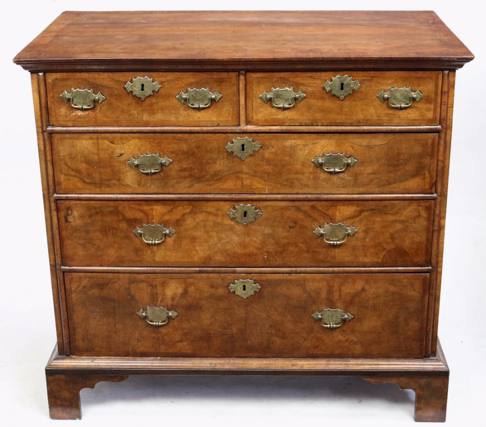 Early 18C Figured Walnut 5 Drawer Chest