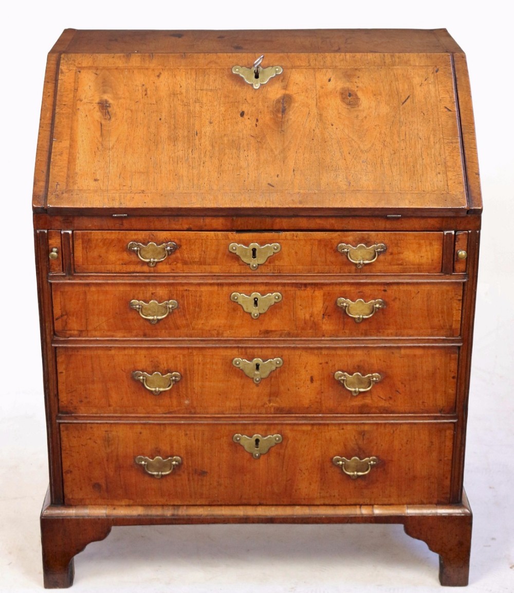 18C Small Figured  Walnut Herringbone Inlaid 4 Drawer Bureau