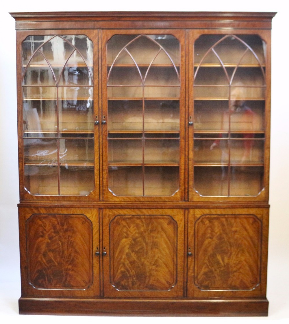 Fine Regency Mahogany 3 Door Bookcase