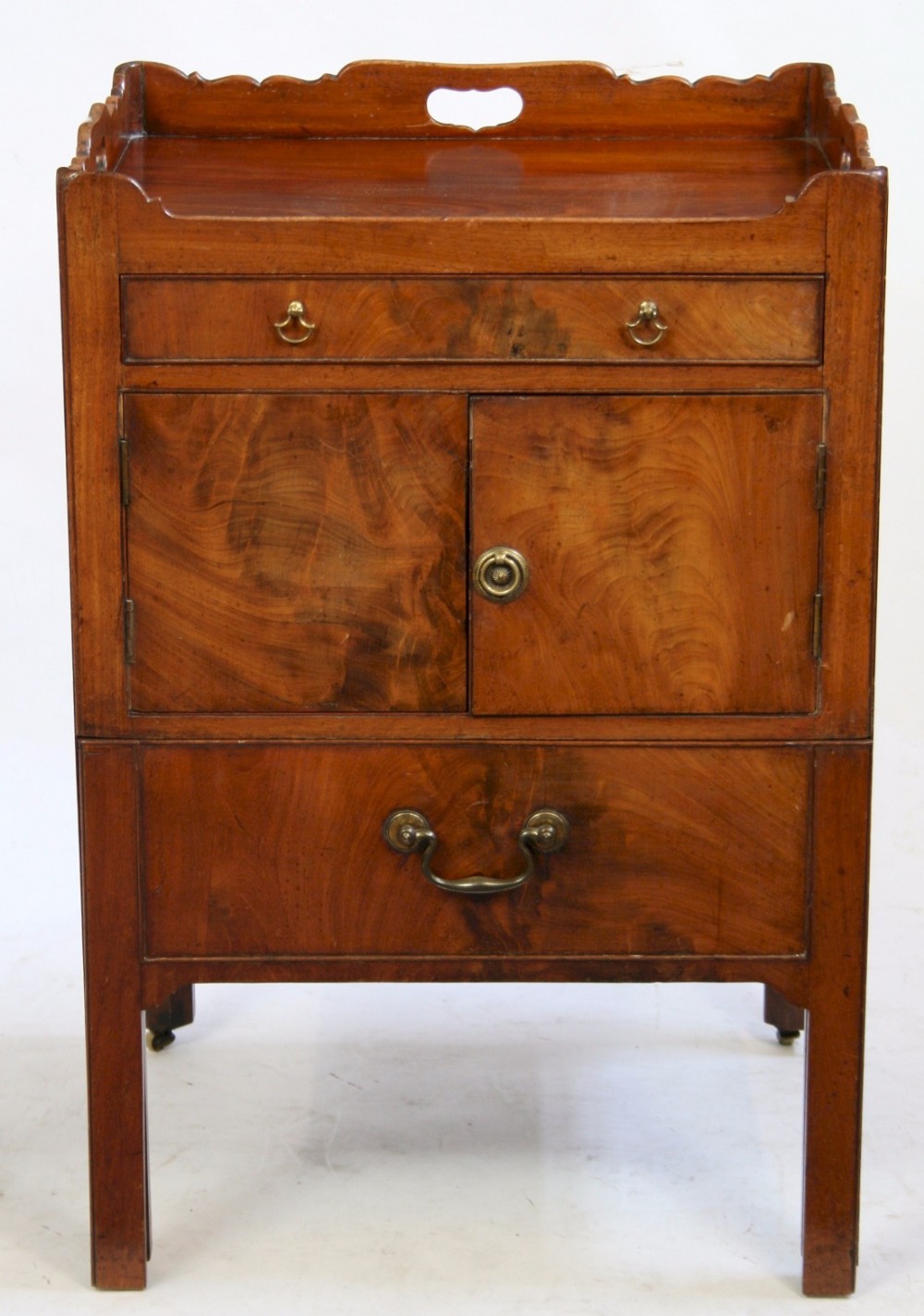 George 111 Mahogany Tray Top Bedside Commode.